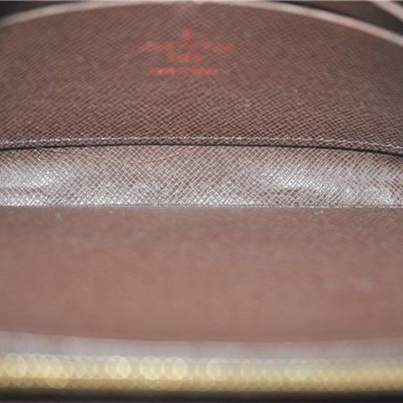 Louis Vuitton Zippy Wallet - Picture 17 of 17